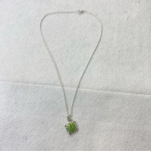 Charming Silver Plated over Brass Green Peridot Turtle Pendant Necklace 19” - Picture 8 of 13